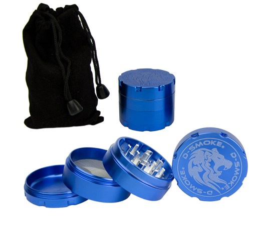 D-SMOKE HQ 4-Parts Grinder Blue incl. Velvet Bag - Waterpijp-bong.nl