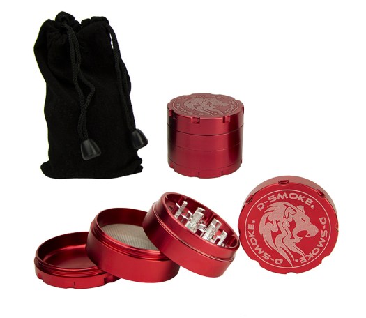 D-SMOKE HQ 4-Parts Grinder Red incl. Velvet Bag - Waterpijp-bong.nl