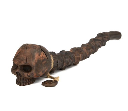 MamaJah Skull Backbone Pipe 25 cm - Waterpijp-bong.nl